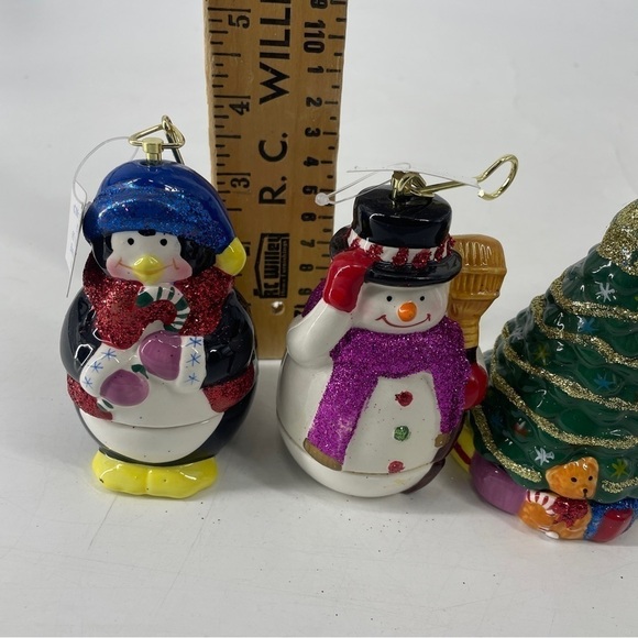 Mr. Christmas Musical Ornaments Wind Up Snowman Stocking Penguin Tree Lot Of 4 - Picture 3 of 9